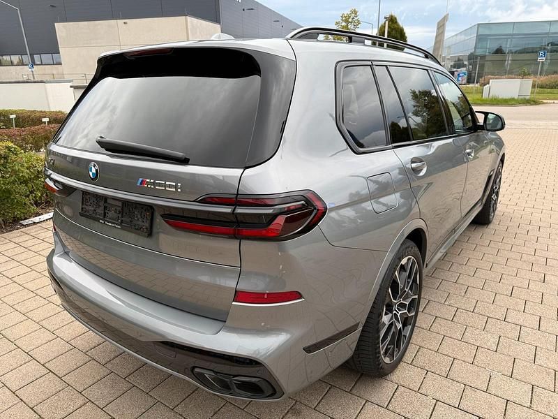 Gebraucht BMW X7 Comfort Edition 530 PS (389 kW) 2023 Grau SUV