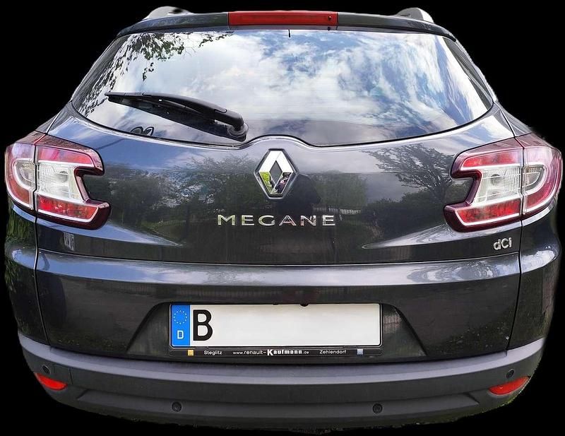 Gebraucht Renault Mégane GrandTour Expression 110 PS (80 kW) 2013 Schwarz Kombi