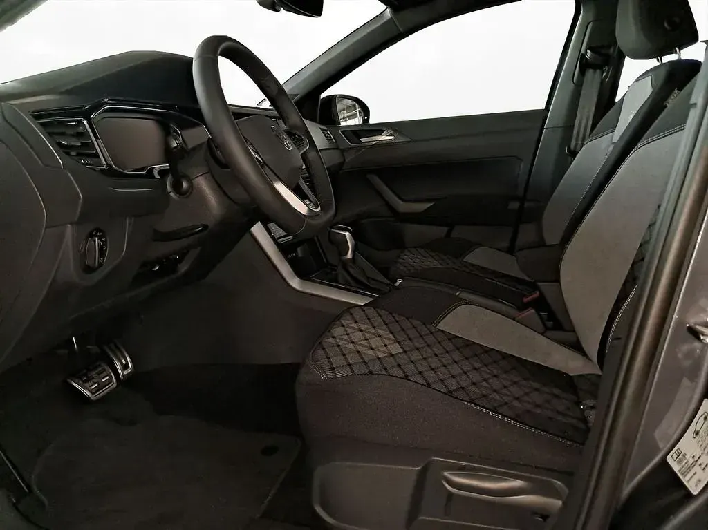 Gebraucht VW Taigo R-line 116 PS (85 kW) 2025 Grau SUV