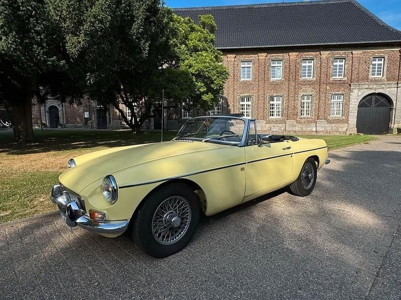 Gebraucht MG B 95 PS (69 kW) 1967 Gelb Cabrio