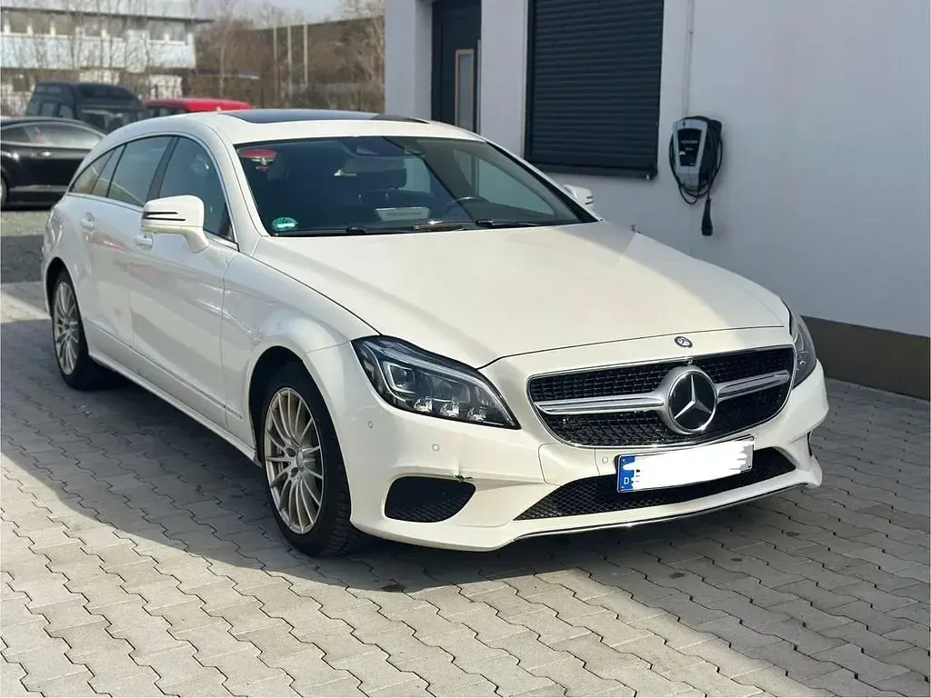 Gebraucht Mercedes CLS350 252 PS (185 kW) 2014 Weiß Limousine