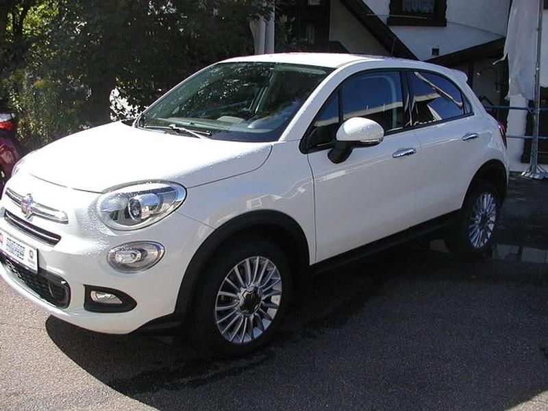Gelato weiss Gebraucht 2018 Fiat 500X Lounge SUV | 12.950 € (Fairer Preis) - Bild 1/4