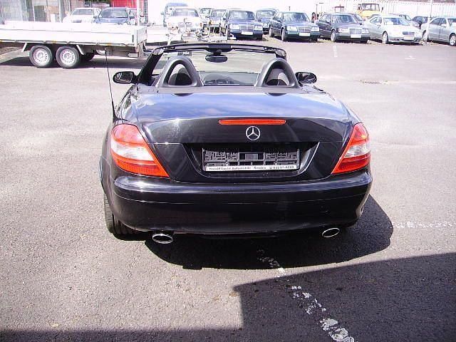 Gebraucht Mercedes SLK200 163 PS (119 kW) 2004 Schwarz Cabrio