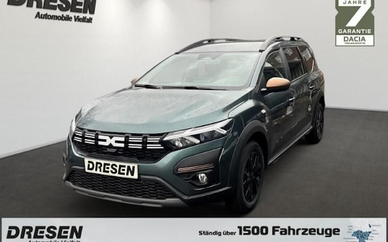 Gruen Neu 2025 Dacia Jogger Extreme Van / Kleinbus | 23.835 € (Fairer Preis) - Bild 1/4