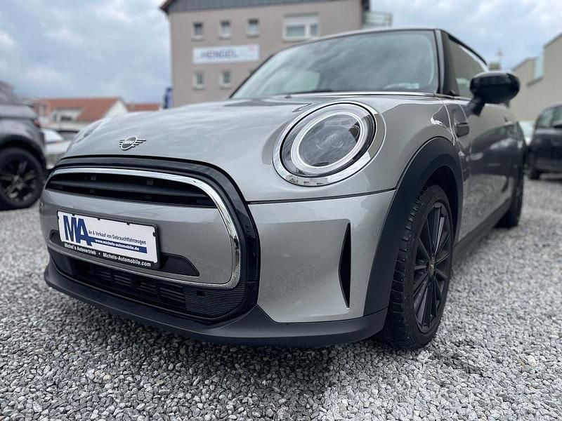 Używany Mini Cooper Resolute Edition 136 KM (100 kW) 2024 Srebrny Hatchback