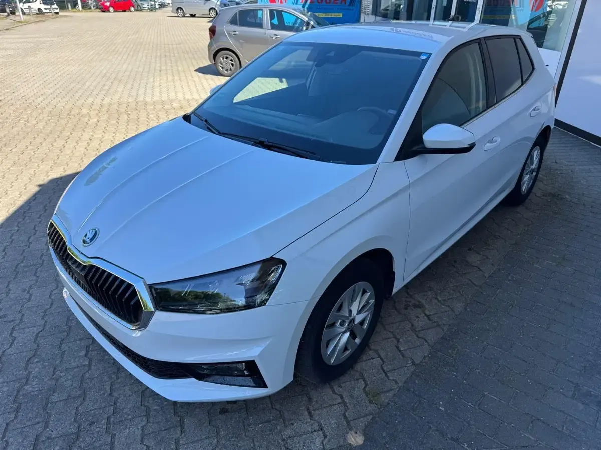 Gebraucht Skoda Fabia Selection 116 PS (85 kW) 2025 Weiß Kleinwagen
