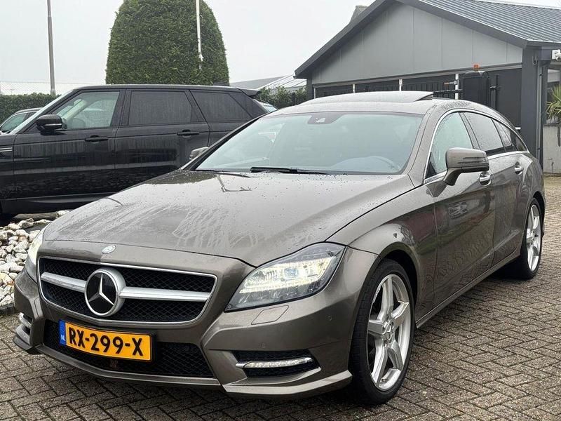 Gebraucht Mercedes CLS350 Shooting Brake AMG 266 PS (195 kW) 2014 Grau Kombi