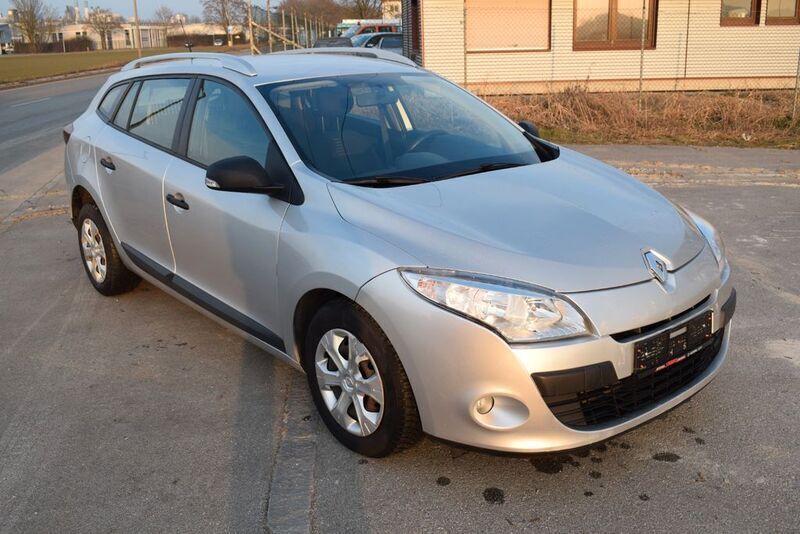 Gebraucht 2011 Renault Mégane III Expression Limousine | 4.900 € (Guter Preis) - Bild 1/4