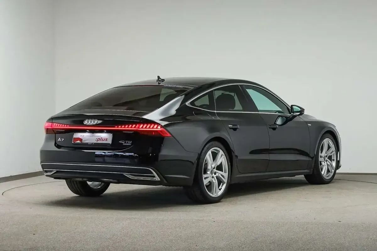Gebraucht Audi A7 S-Line 204 PS (150 kW) 2023 Mythosschwarz metallic Limousine