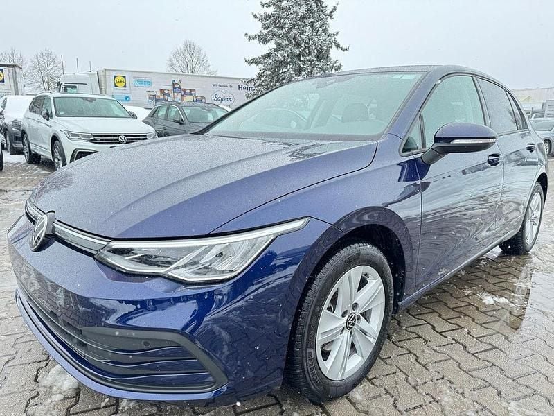 Gebraucht VW Golf VIII Life 116 PS (85 kW) 2023 Blau Limousine