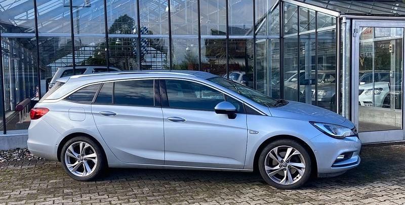 Gebraucht Opel Astra Innovation 150 PS (110 kW) 2019 Flip chip/magnetic silver Kombi