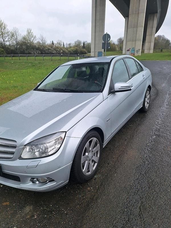 Gebraucht Mercedes C200 136 PS (100 kW) 2009 Silber Limousine
