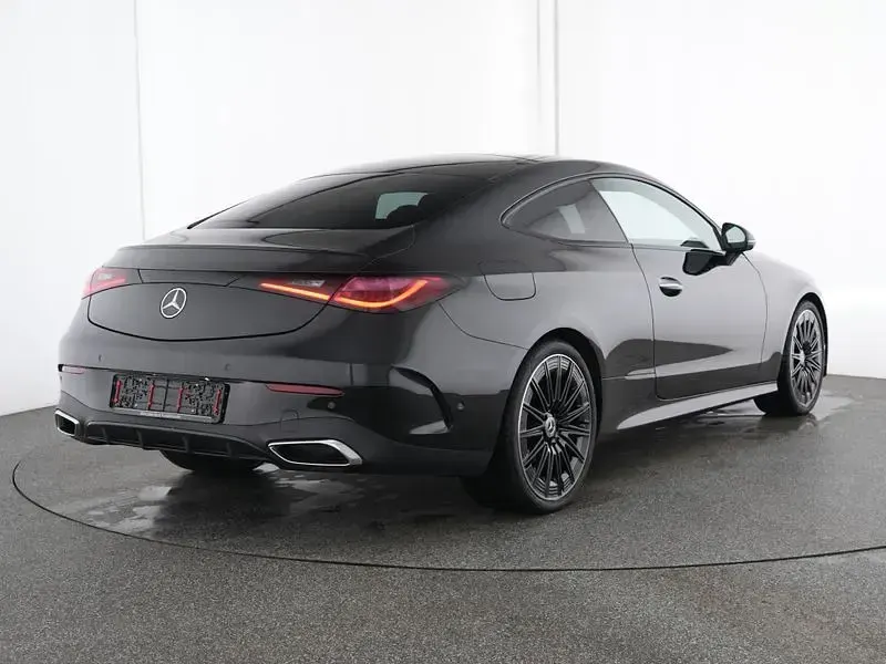 Gebraucht Mercedes CLE220 Premium 197 PS (144 kW) 2025 Schwarz Coupé