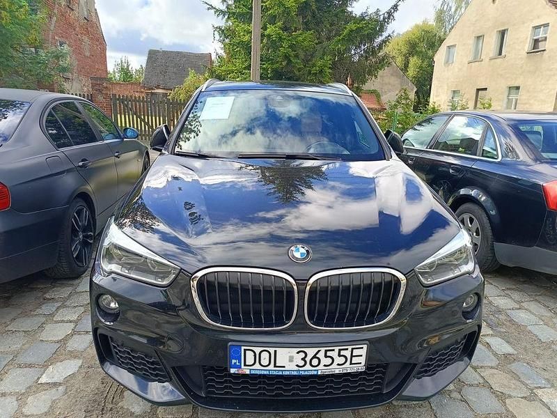 Schwarz Gebraucht 2017 BMW X1 M Sport SUV | 20.900 € (Fairer Preis) - Bild 1/4