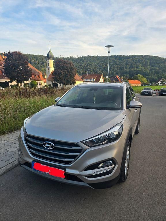 Gebraucht 2016 Hyundai Tucson Advantage SUV | 15.990 € (Fairer Preis) - Bild 1/4