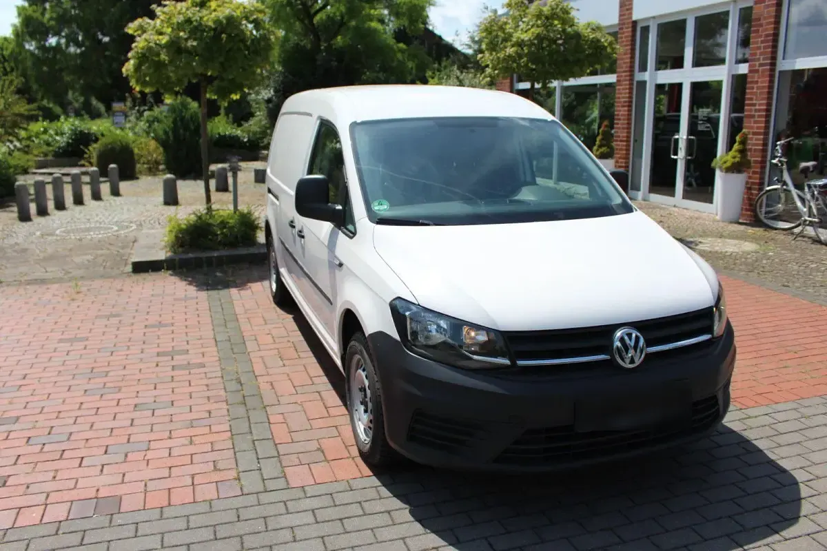 Gebraucht VW Caddy Maxi 102 PS (75 kW) 2017 Weiß Van / Kleinbus