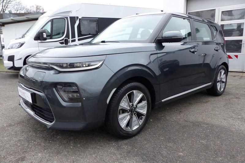 Grau Gebraucht 2022 Kia Soul Edition 7 SUV | 11.950 € (Guter Preis) - Bild 1/4