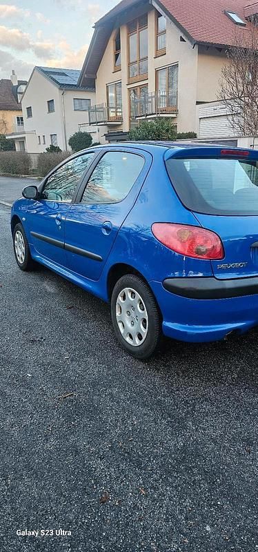 Gebraucht Peugeot 206 75 PS (55 kW) 2005 Blau Kleinwagen