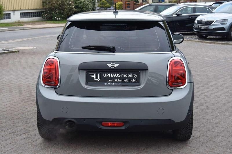 Usata Mini ONE 102 CV (75 kW) 2017 Grigio Utilitaria