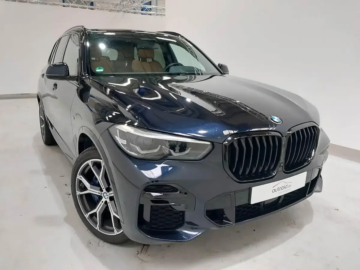 Gebraucht BMW X5 M Sport 286 PS (210 kW) 2023 Carbonschwarz metallic SUV