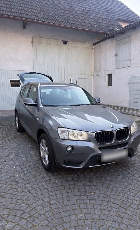 Gebraucht BMW X3 143 PS (105 kW) 2013 Grau SUV