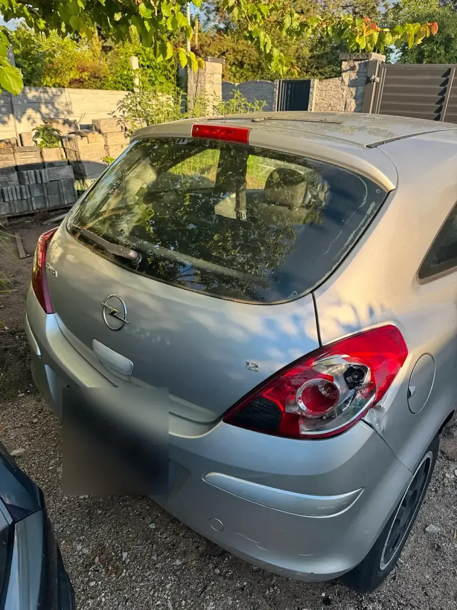 Gebraucht Opel Corsa 80 PS (58 kW) 2008 Silber Kleinwagen