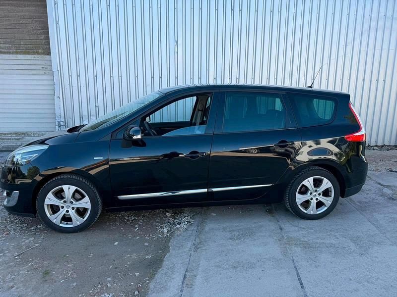 Second-hand Renault Scénic III 131 CP (96 kW) 2012 Negru Monovolum