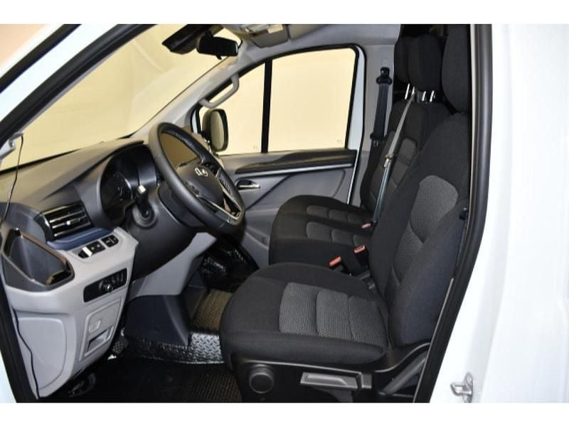 Gebraucht Maxus eDeliver 7 150 kW (204 PS) 2024 Weiß Van