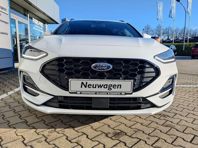 Neu Ford Focus ST-Line 125 PS (91 kW) 2025 Frostweiß Kombi
