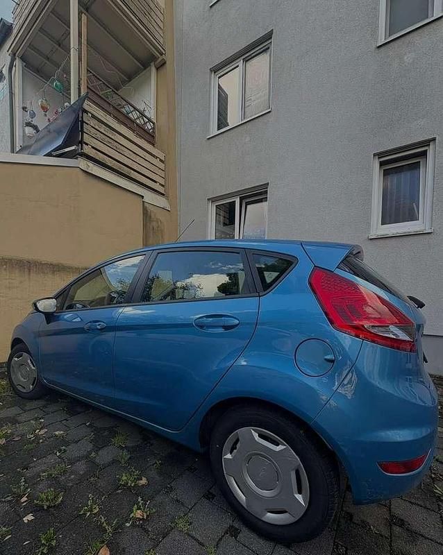 Gebraucht Ford Fiesta Trend 80 PS (58 kW) 2015 Kleinwagen