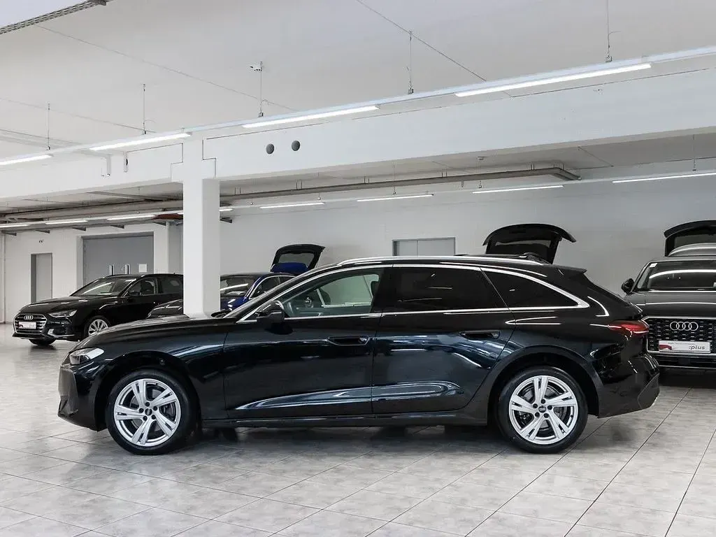 Gebraucht Audi A5 204 PS (150 kW) 2025 Mythosschwarz metallic Kombi