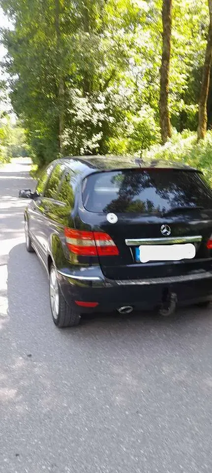 Gebraucht Mercedes B200 140 PS (102 kW) 2009 Schwarz Van / Kleinbus