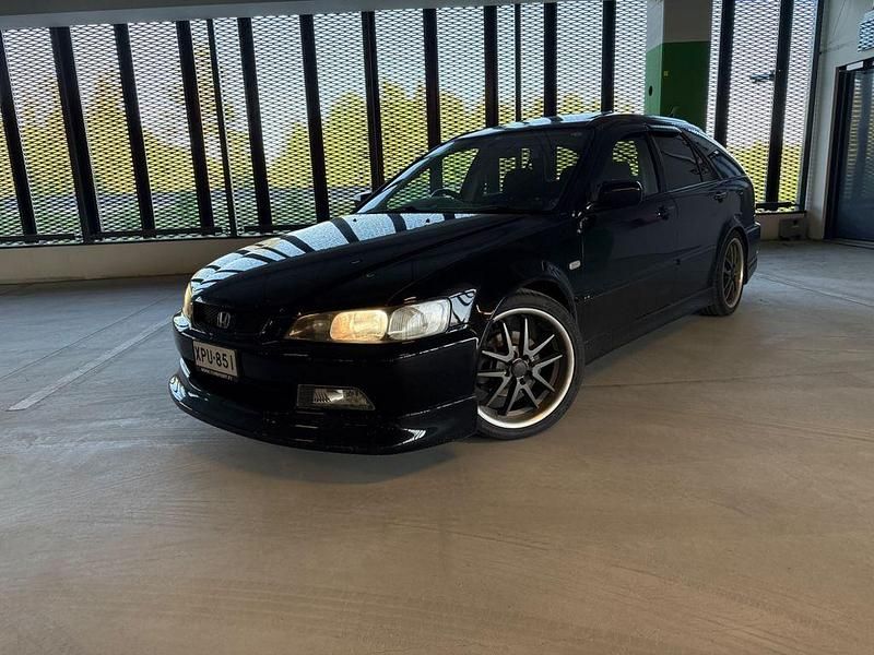 Gebraucht Honda Accord 160 PS (117 kW) 2001 Schwarz Kombi