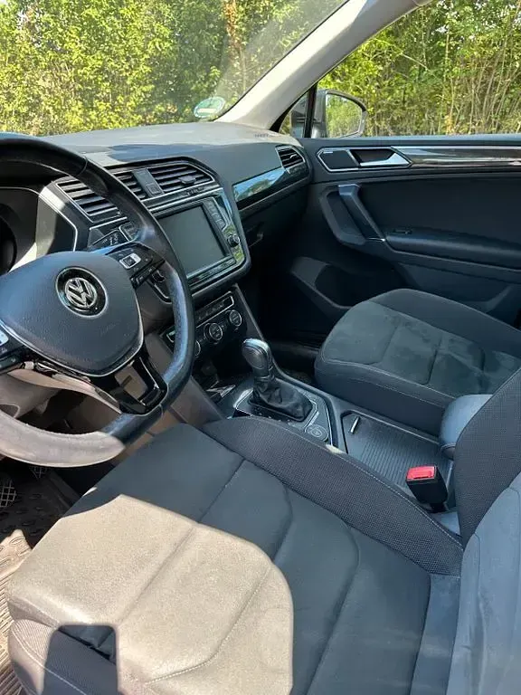 Gebraucht VW Tiguan 179 PS (131 kW) 2016 Schwarz SUV