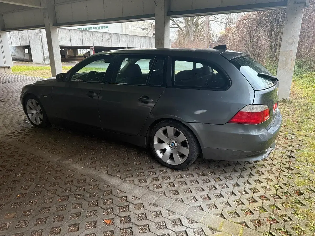 Gebraucht BMW 535 272 PS (200 kW) 2005 Kombi