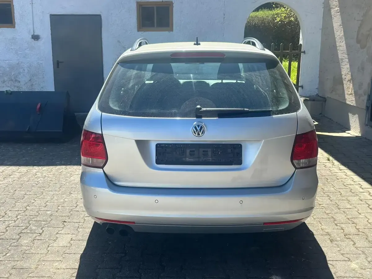 Gebraucht VW Golf VI 120 PS (88 kW) 2010 Silber Kleinwagen