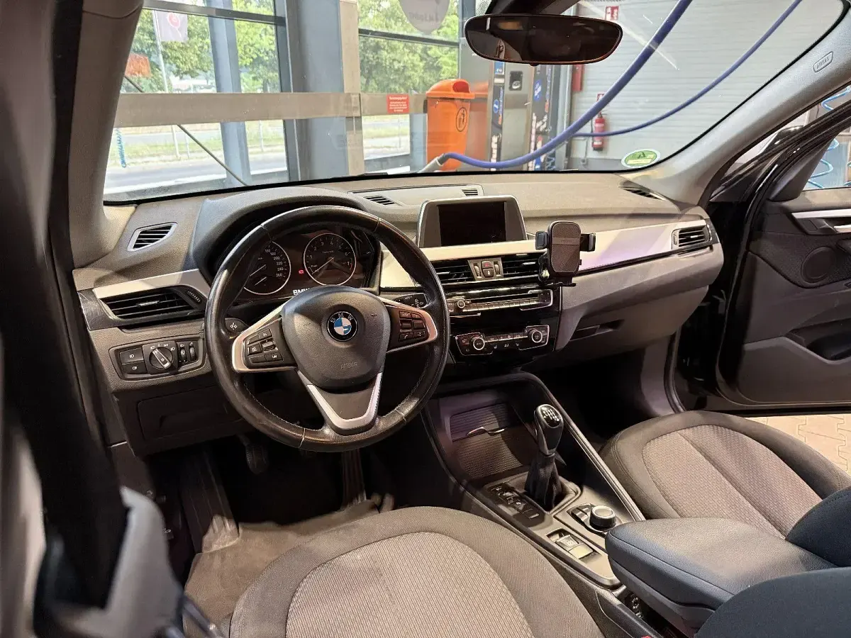 Gebraucht BMW X1 141 PS (103 kW) 2017 Schwarz SUV