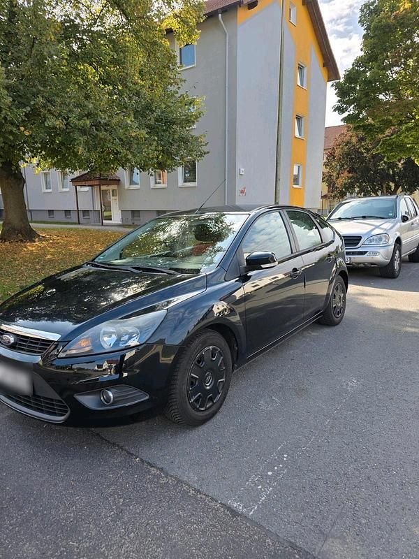 Usata Ford Focus 116 CV (85 kW) 2009 Nero Utilitaria