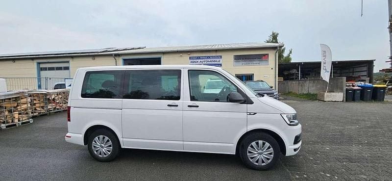 Candyweiss Gebraucht 2018 VW Transporter Trendline Van | 28.977 € - Bild 1/4