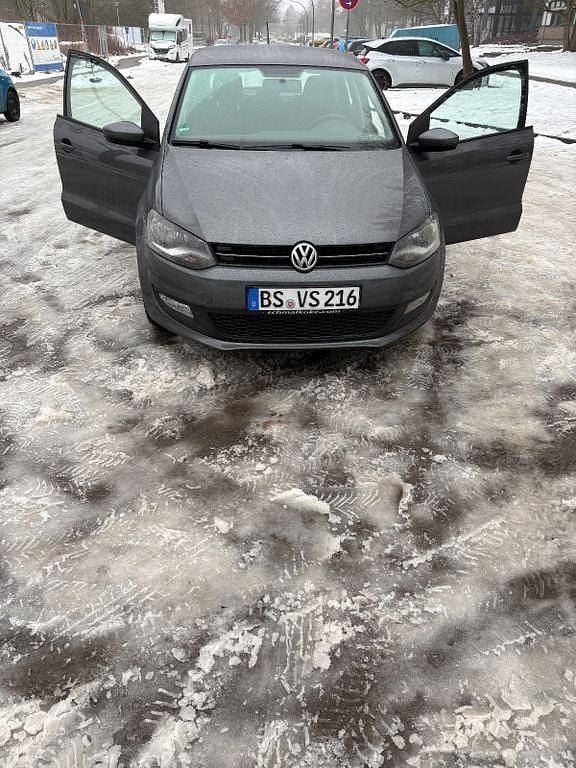 Gebraucht VW Polo Comfortline 90 PS (66 kW) 2012 Grau Kleinwagen
