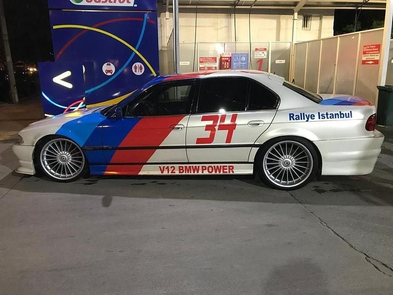 Gebraucht BMW 750 Performance 326 PS (239 kW) 1996 Grau Limousine