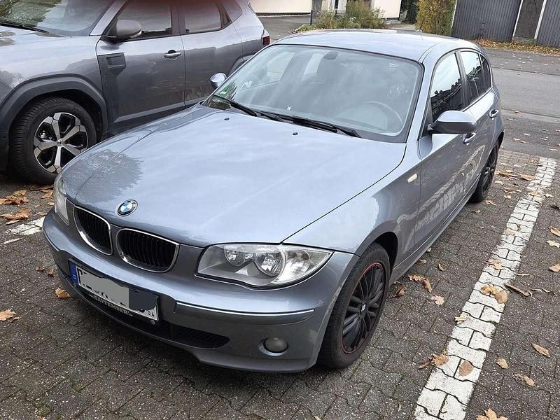 Blau Gebraucht 2005 BMW 116 Kleinwagen | 600 € (Superpreis) - Bild 1/4