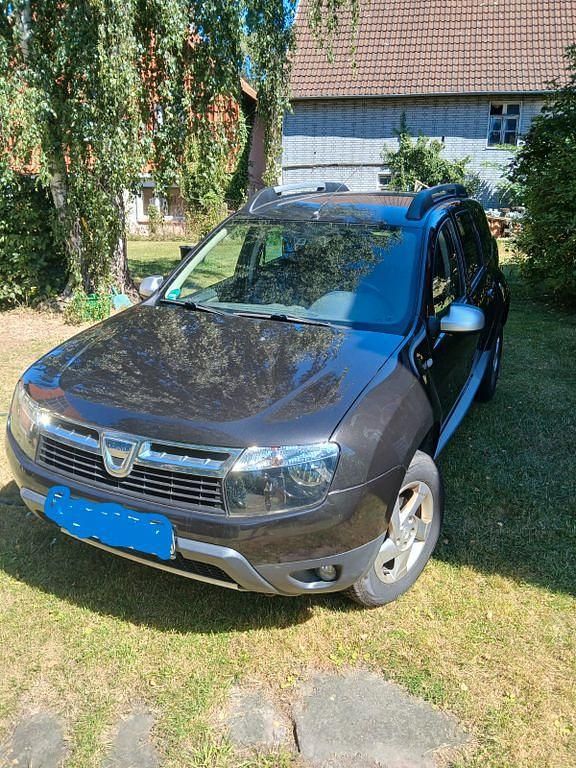 Schwarz Gebraucht 2013 Dacia Duster Lauréate SUV | 4.850 € (Teuer) - Bild 1/4