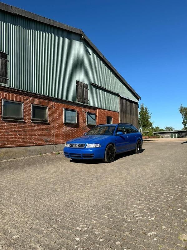 Blau Gebraucht 1998 Audi S4 Kombi | 7.300 € - Bild 1/4