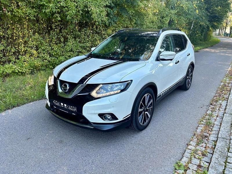 Weiß Gebraucht 2017 Nissan X-Trail SUV | 15.999 € (Guter Preis) - Bild 1/4