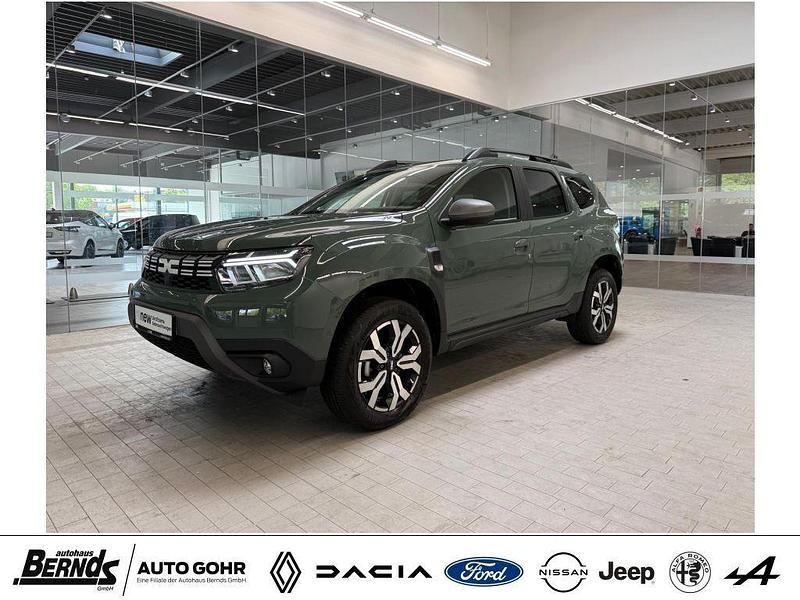 Safarigrüngrau (kqm) Gebraucht 2024 Dacia Duster Journey SUV | 21.770 € (Guter Preis) - Bild 1/4