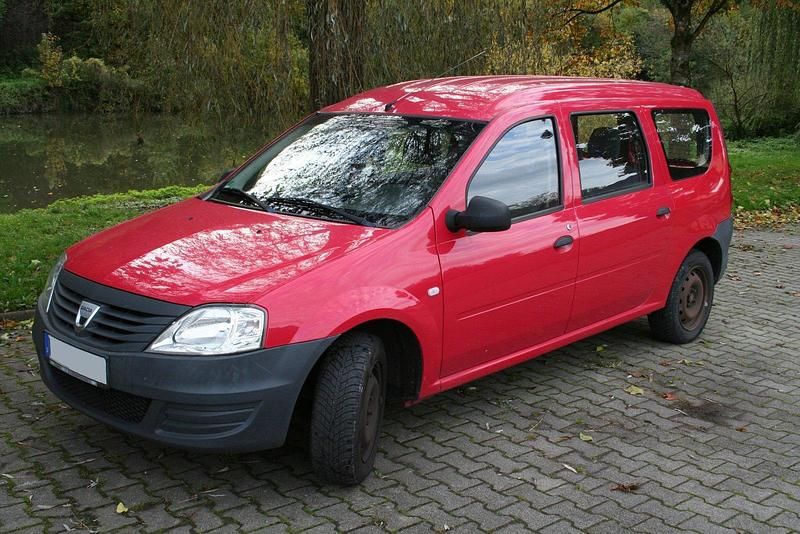 Rot Gebraucht 2009 Dacia Logan Limousine | 790 € (Superpreis) - Bild 1/4