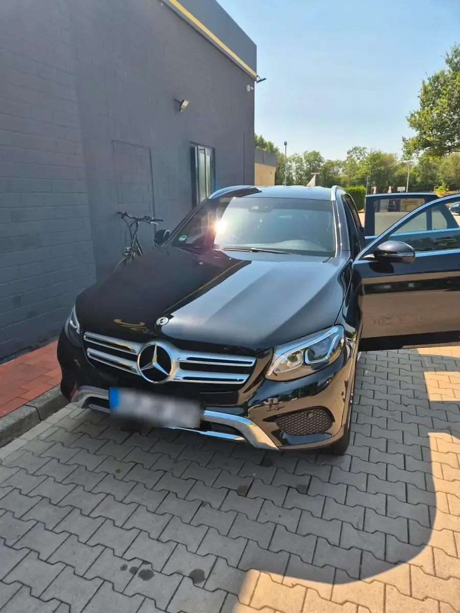 Gebraucht Mercedes GLC250 AMG 204 PS (150 kW) 2018 Schwarz SUV