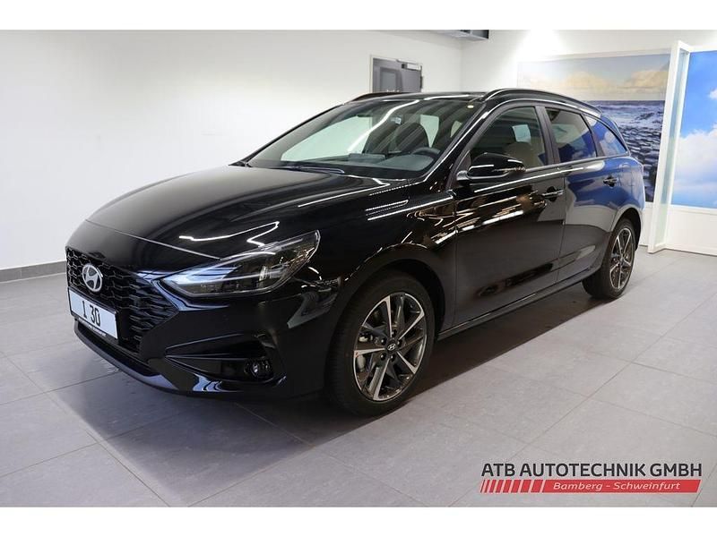 Neu Hyundai i30 Advantage 140 PS (102 kW) 2025 Mic (schwarz Kombi