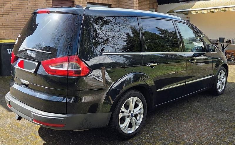 Gebraucht Ford Galaxy Titanium 200 PS (147 kW) 2015 Schwarz Van / Kleinbus